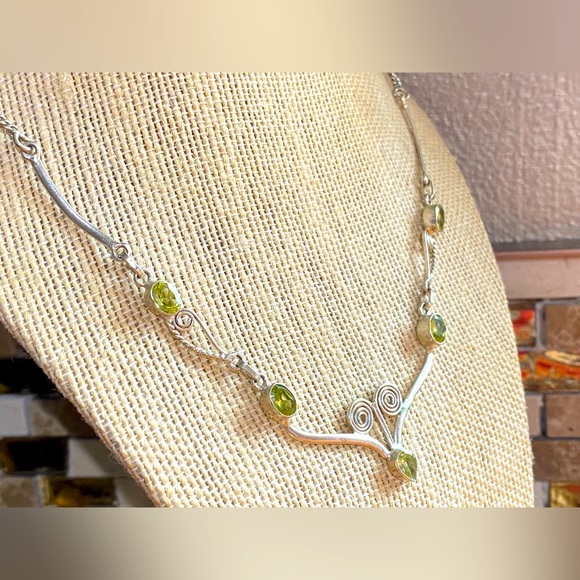 Sterling Silver Swirl Green Garnet Necklace - Picture 2 of 3